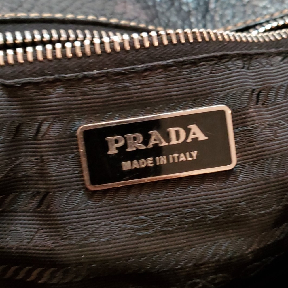 FINAL PRICE  Prada purse - Picture 6 of 9